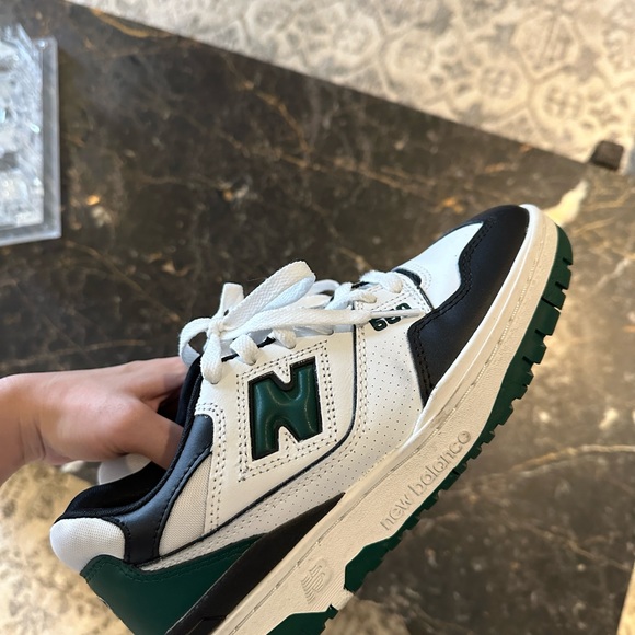 New balance 550- green/black - Picture 2 of 8